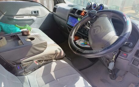 Mazda Bongo IV, 1999 год, 450 000 рублей, 5 фотография