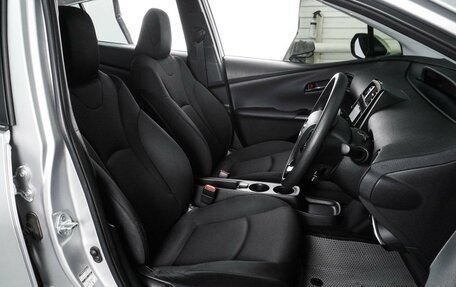 Toyota Prius IV XW50, 2019 год, 1 699 000 рублей, 10 фотография