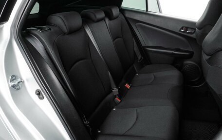 Toyota Prius IV XW50, 2019 год, 1 699 000 рублей, 9 фотография