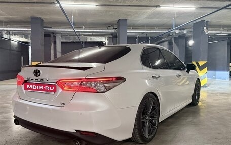 Toyota Camry, 2019 год, 3 350 000 рублей, 7 фотография