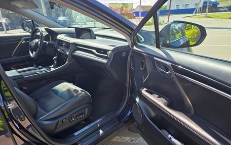 Lexus RX IV рестайлинг, 2017 год, 3 250 000 рублей, 8 фотография