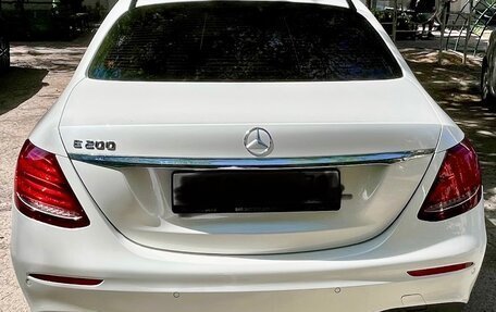 Mercedes-Benz E-Класс, 2019 год, 4 300 000 рублей, 5 фотография