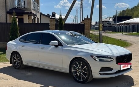 Volvo S90 II рестайлинг, 2017 год, 3 400 000 рублей, 5 фотография