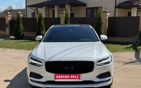 Volvo S90 II рестайлинг, 2017 год, 3 400 000 рублей, 4 фотография