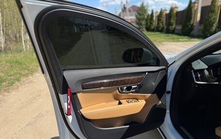 Volvo S90 II рестайлинг, 2017 год, 3 400 000 рублей, 16 фотография