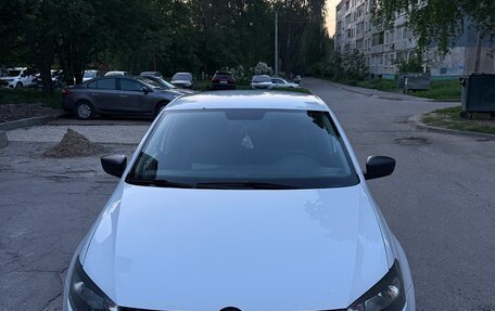 Volkswagen Polo VI (EU Market), 2014 год, 600 000 рублей, 2 фотография