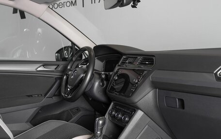 Volkswagen Tiguan II, 2019 год, 3 289 400 рублей, 7 фотография