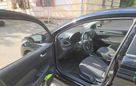 Hyundai Solaris II рестайлинг, 2018 год, 1 490 000 рублей, 11 фотография
