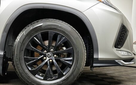 Lexus RX IV рестайлинг, 2019 год, 5 000 000 рублей, 9 фотография