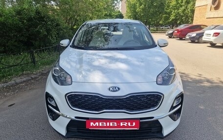 KIA Sportage IV рестайлинг, 2019 год, 2 080 000 рублей, 2 фотография