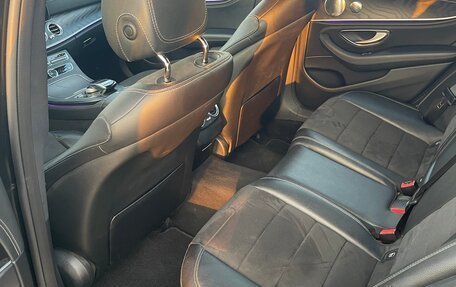 Mercedes-Benz E-Класс, 2017 год, 2 700 000 рублей, 11 фотография