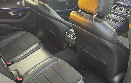 Mercedes-Benz E-Класс, 2017 год, 2 700 000 рублей, 12 фотография