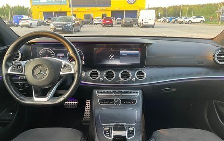 Mercedes-Benz E-Класс, 2017 год, 2 700 000 рублей, 15 фотография