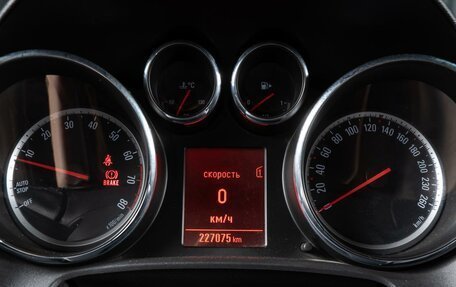 Opel Astra J, 2011 год, 860 000 рублей, 11 фотография