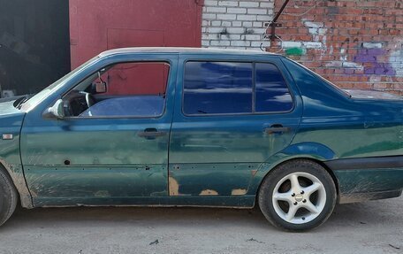 Volkswagen Vento, 1996 год, 160 000 рублей, 4 фотография