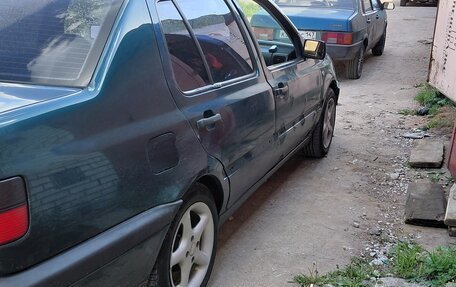 Volkswagen Vento, 1996 год, 160 000 рублей, 3 фотография