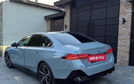 BMW 5 серия, 2025 год, 8 350 000 рублей, 7 фотография