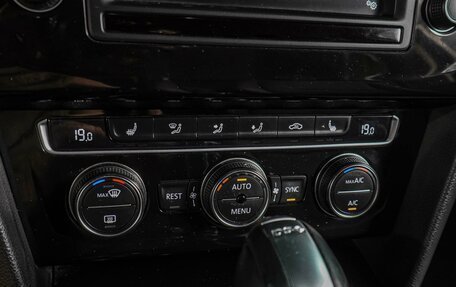 Volkswagen Passat B8 рестайлинг, 2017 год, 1 849 000 рублей, 12 фотография