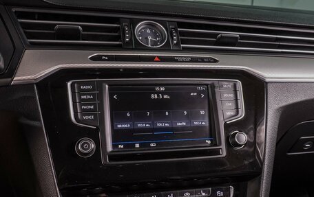 Volkswagen Passat B8 рестайлинг, 2017 год, 1 849 000 рублей, 14 фотография