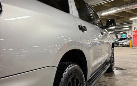 Toyota Sequoia II рестайлинг, 2010 год, 3 750 000 рублей, 6 фотография