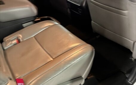 Toyota Sequoia II рестайлинг, 2010 год, 3 750 000 рублей, 12 фотография