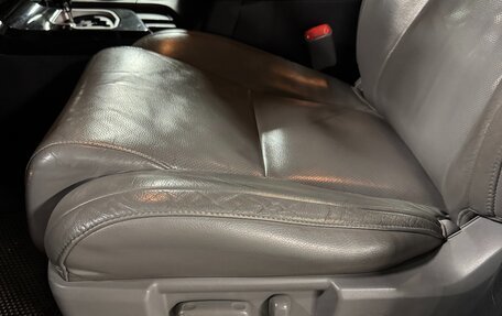 Toyota Sequoia II рестайлинг, 2010 год, 3 750 000 рублей, 16 фотография