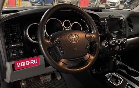 Toyota Sequoia II рестайлинг, 2010 год, 3 750 000 рублей, 17 фотография