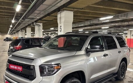 Toyota Sequoia II рестайлинг, 2010 год, 3 750 000 рублей, 2 фотография