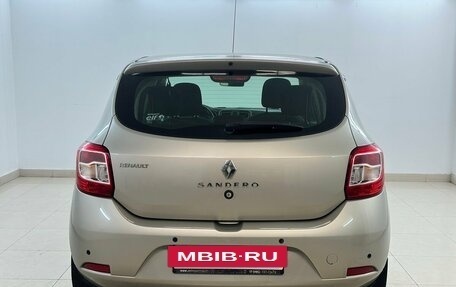 Renault Sandero II рестайлинг, 2017 год, 925 000 рублей, 3 фотография
