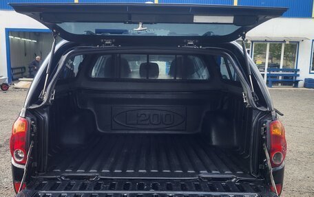 Mitsubishi L200 IV рестайлинг, 2011 год, 1 400 000 рублей, 11 фотография