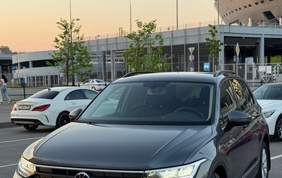 Volkswagen Tiguan II, 2021 год, 2 685 000 рублей, 1 фотография