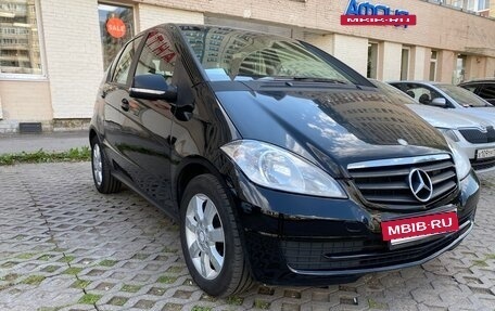 Mercedes-Benz A-Класс, 2012 год, 850 000 рублей, 3 фотография