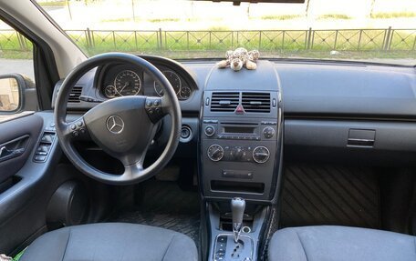 Mercedes-Benz A-Класс, 2012 год, 850 000 рублей, 8 фотография