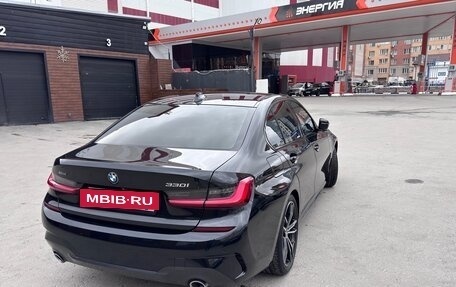 BMW 3 серия, 2019 год, 3 100 000 рублей, 14 фотография