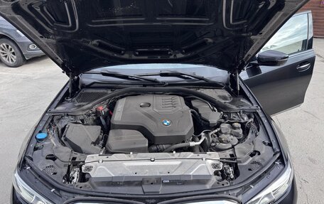 BMW 3 серия, 2019 год, 3 100 000 рублей, 27 фотография