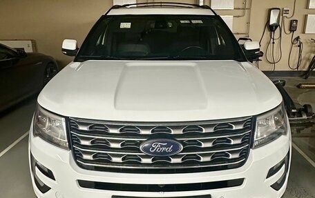 Ford Explorer VI, 2017 год, 3 640 000 рублей, 33 фотография