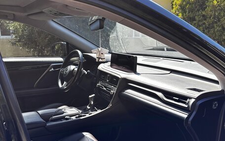 Lexus RX IV рестайлинг, 2020 год, 4 300 000 рублей, 6 фотография