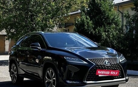 Lexus RX IV рестайлинг, 2020 год, 4 300 000 рублей, 2 фотография