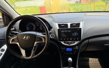 Hyundai Solaris II рестайлинг, 2011 год, 950 000 рублей, 6 фотография