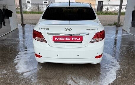 Hyundai Solaris II рестайлинг, 2011 год, 950 000 рублей, 3 фотография
