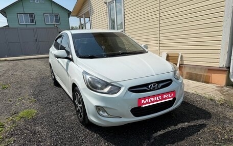 Hyundai Solaris II рестайлинг, 2011 год, 950 000 рублей, 13 фотография