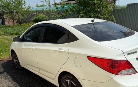 Hyundai Solaris II рестайлинг, 2011 год, 950 000 рублей, 15 фотография