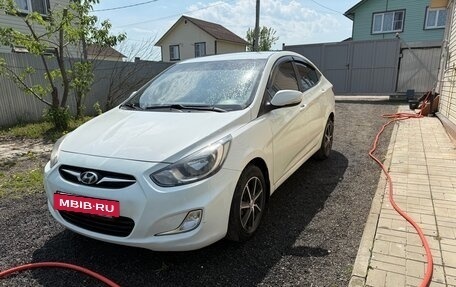 Hyundai Solaris II рестайлинг, 2011 год, 950 000 рублей, 14 фотография