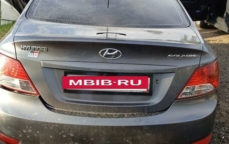 Hyundai Solaris II рестайлинг, 2013 год, 125 000 рублей, 4 фотография