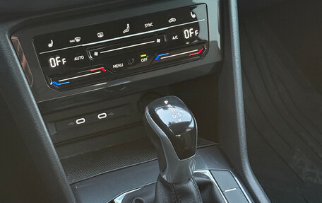 Volkswagen Tiguan II, 2021 год, 2 685 000 рублей, 21 фотография