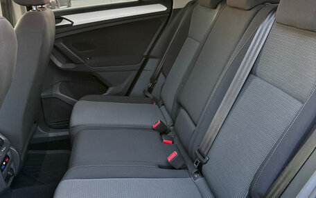 Volkswagen Tiguan II, 2021 год, 2 685 000 рублей, 17 фотография