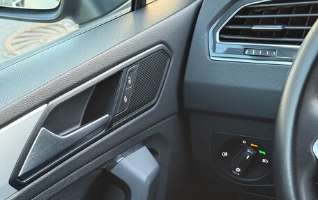 Volkswagen Tiguan II, 2021 год, 2 685 000 рублей, 23 фотография