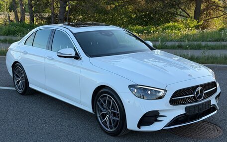 Mercedes-Benz E-Класс, 2023 год, 5 985 000 рублей, 4 фотография