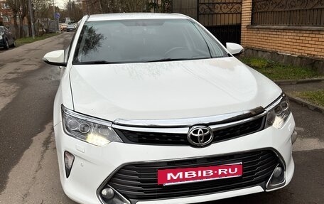 Toyota Camry, 2014 год, 1 650 000 рублей, 7 фотография