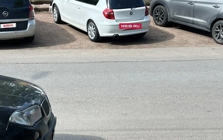 BMW 1 серия, 2008 год, 700 000 рублей, 3 фотография